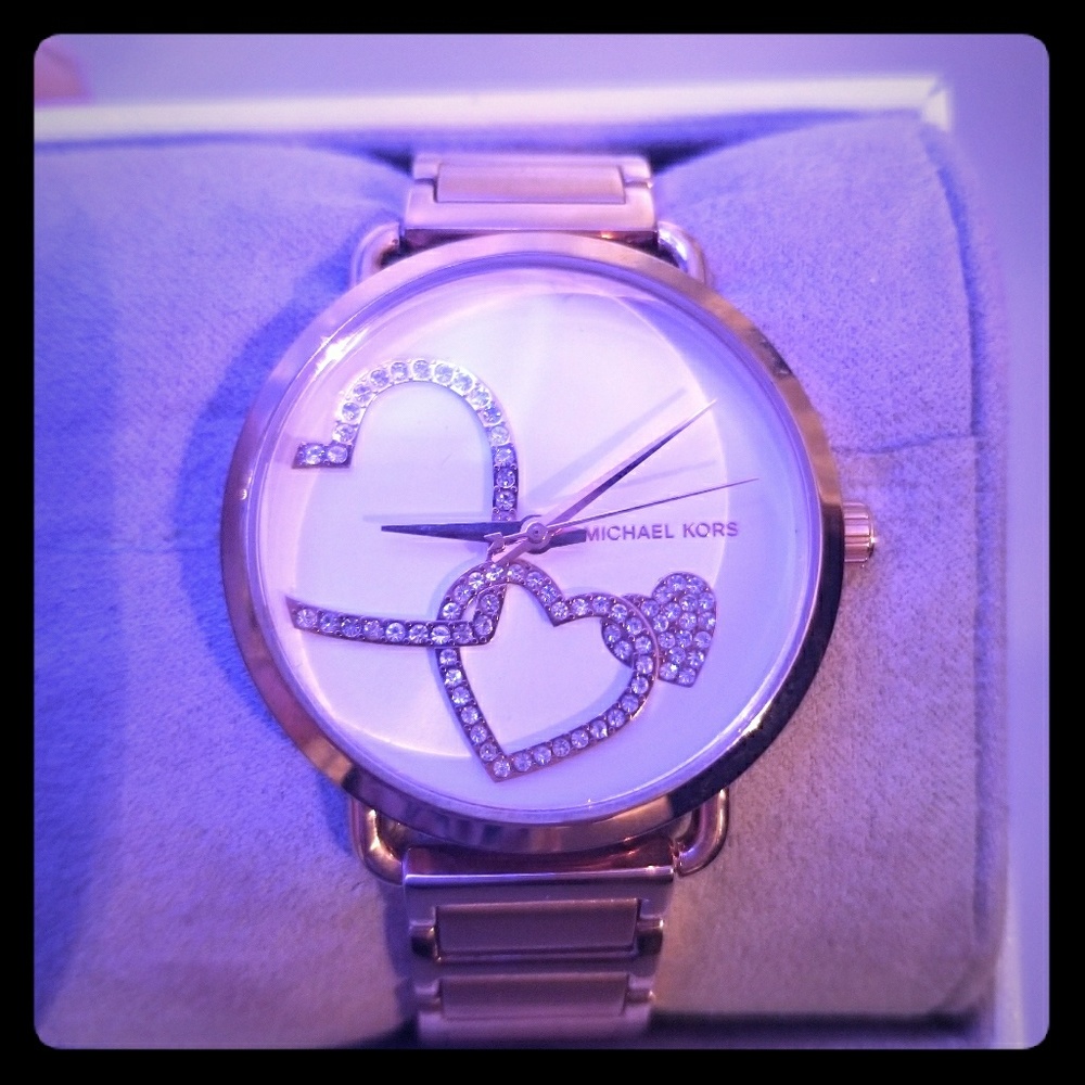 MK W at h and bangle